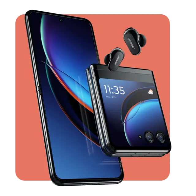 Celulares Motorola, uno plegable tipo flip, junto a auriculares